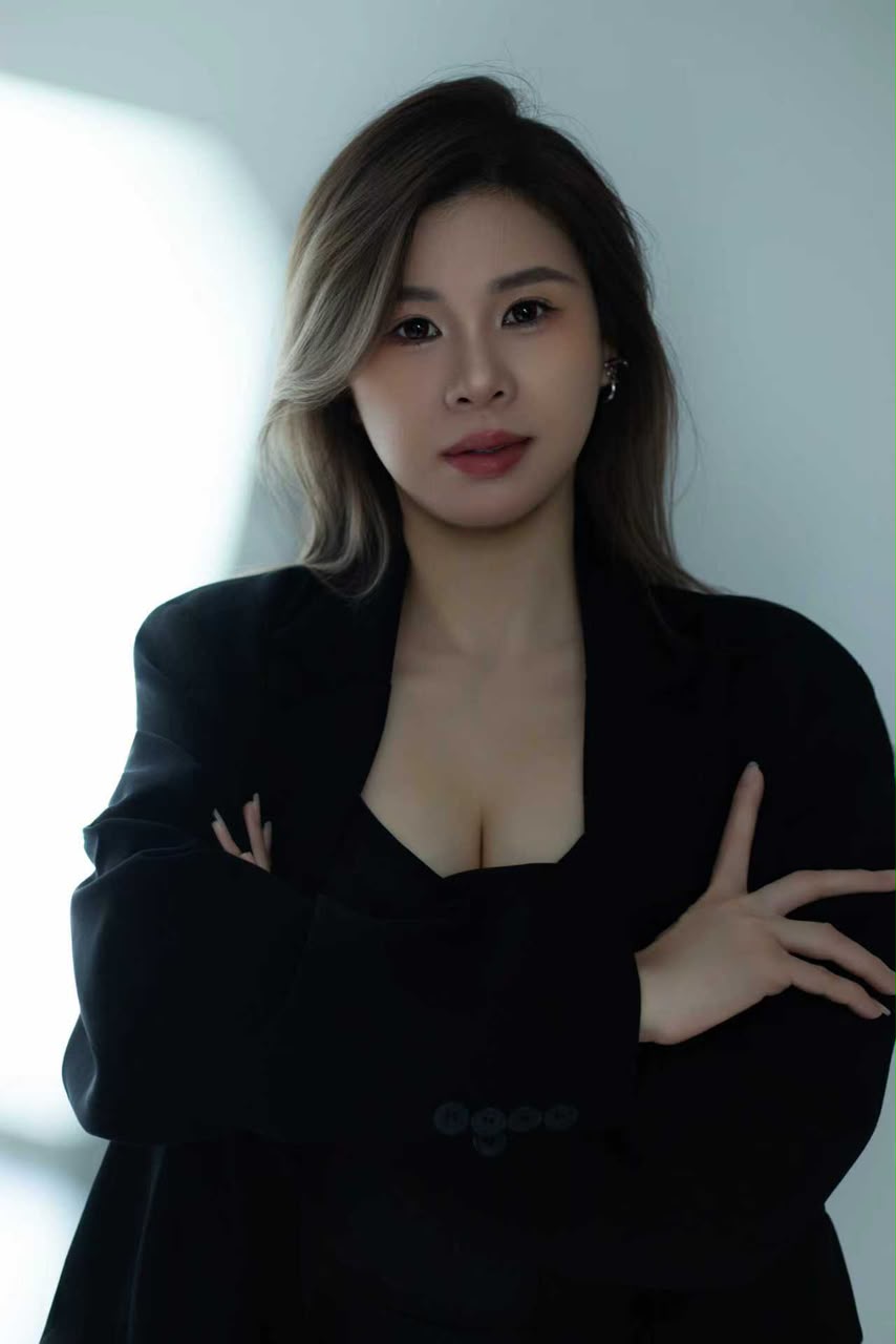 Ms Chan，Dec Home 物业服务